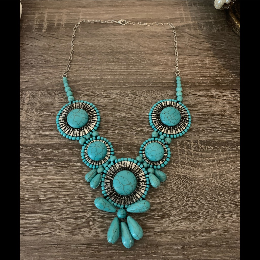 Turquoise Necklace 12$